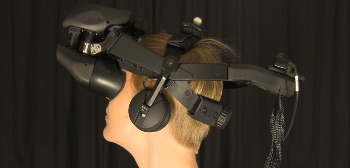 Virtual reality head set worn by participants in the study. 